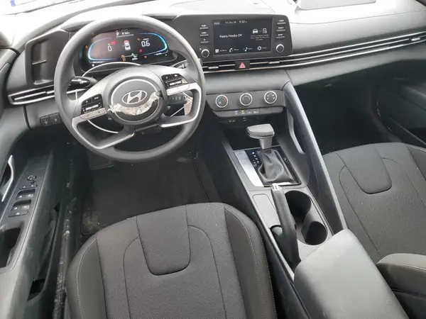 KMHLL4DG3SU999501 2025 HYUNDAI ELANTRA - Image 8