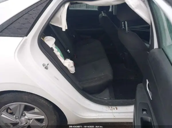 KMHLL4DG4RU652463 2024 HYUNDAI ELANTRA - Image 8