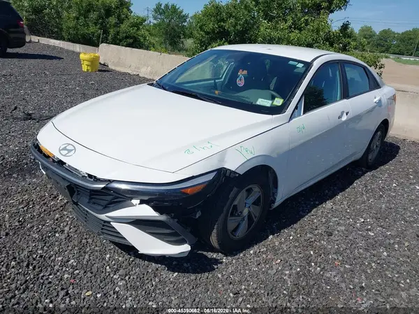 KMHLL4DG4RU653483 2024 HYUNDAI ELANTRA - Image 2