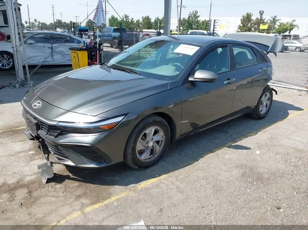 KMHLL4DG4RU663110 2024 HYUNDAI ELANTRA - Image 2