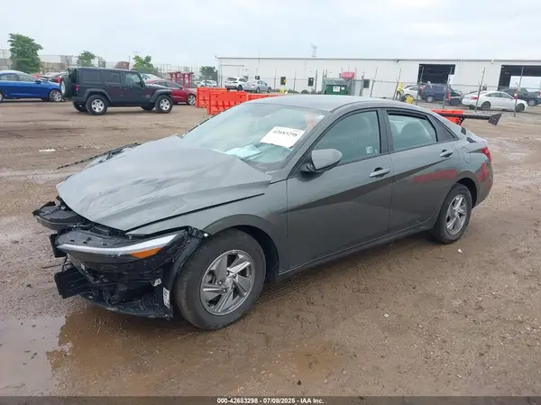 KMHLL4DG4RU747850 2024 HYUNDAI ELANTRA - Image 2