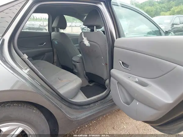 KMHLL4DG4RU747850 2024 HYUNDAI ELANTRA - Image 8