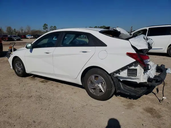 KMHLL4DG4RU795235 2024 HYUNDAI ELANTRA - Image 2