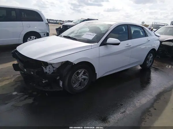 KMHLL4DG4RU840089 2024 HYUNDAI ELANTRA - Image 2