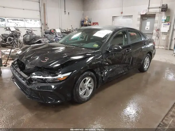 KMHLL4DG4SU087640 2025 HYUNDAI ELANTRA - Image 2