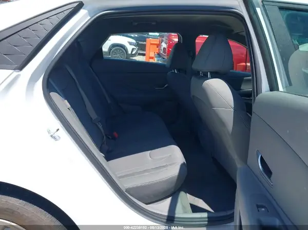 KMHLL4DG4SU876113 2025 HYUNDAI ELANTRA - Image 8