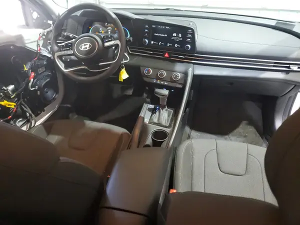 KMHLL4DG4SU913645 2025 HYUNDAI ELANTRA - Image 8