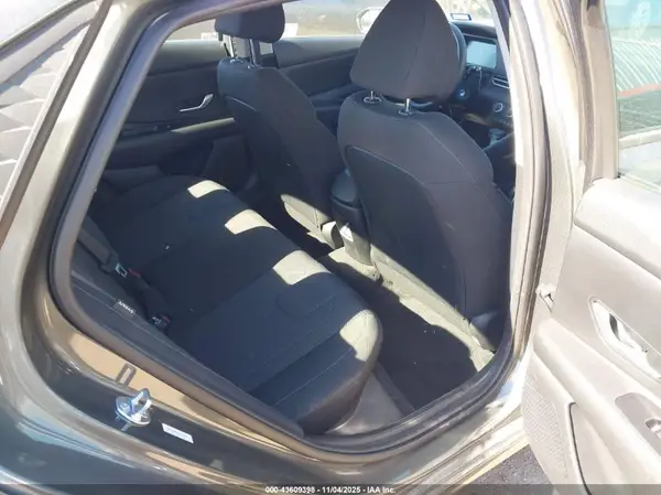 KMHLL4DG4SU915993 2025 HYUNDAI ELANTRA - Image 8