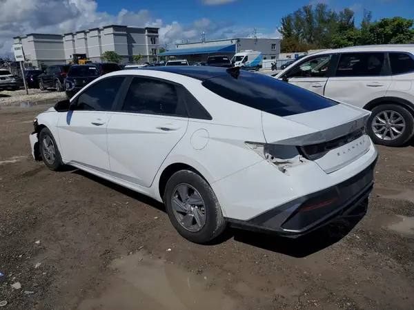 KMHLL4DG5RU679073 2024 HYUNDAI ELANTRA - Image 2