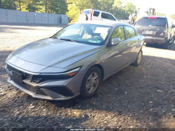 KMHLL4DG5RU711102 2024 HYUNDAI ELANTRA - Image 2