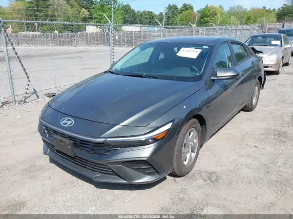 KMHLL4DG5RU726988 2024 HYUNDAI ELANTRA - Image 2