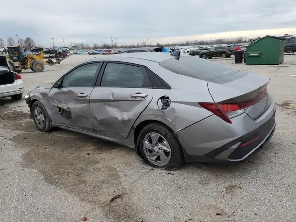 KMHLL4DG5RU744505 2024 HYUNDAI ELANTRA - Image 2