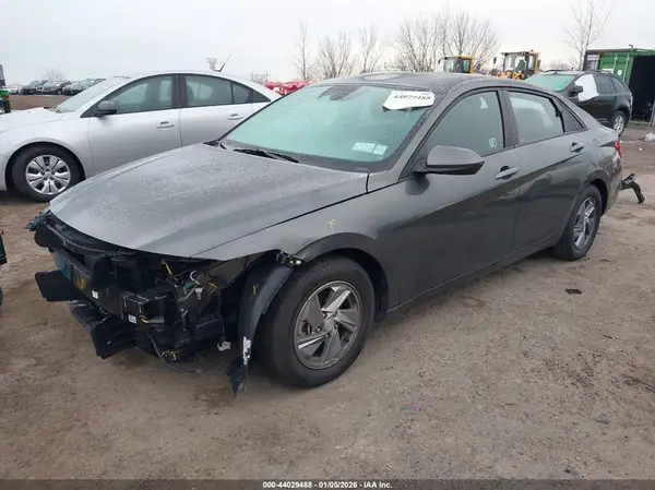 KMHLL4DG5RU809871 2024 HYUNDAI ELANTRA - Image 2