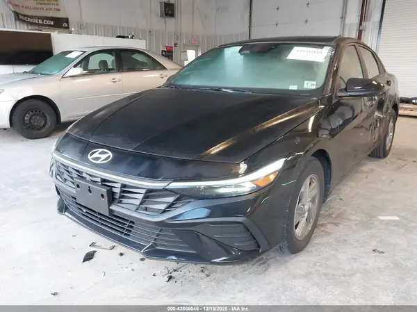 KMHLL4DG5RU810907 2024 HYUNDAI ELANTRA - Image 2