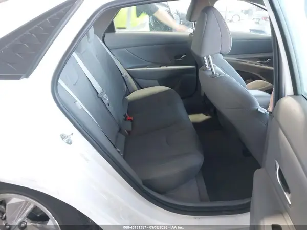 KMHLL4DG5RU816836 2024 HYUNDAI ELANTRA - Image 8