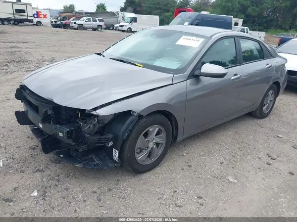 KMHLL4DG5RU827724 2024 HYUNDAI ELANTRA - Image 2