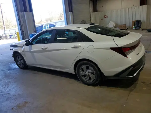 KMHLL4DG5RU831725 2024 HYUNDAI ELANTRA - Image 2