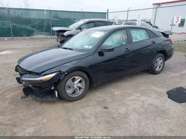 KMHLL4DG5SU004684 2025 HYUNDAI ELANTRA - Image 2