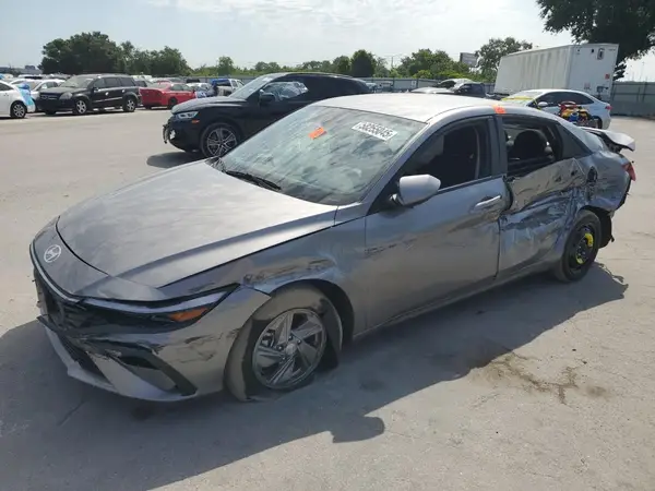 KMHLL4DG5SU864651 2025 HYUNDAI ELANTRA - Image 1
