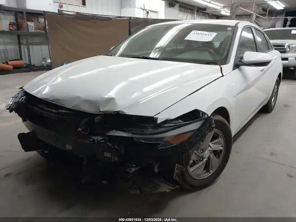 KMHLL4DG5SU896757 2025 HYUNDAI ELANTRA - Image 2
