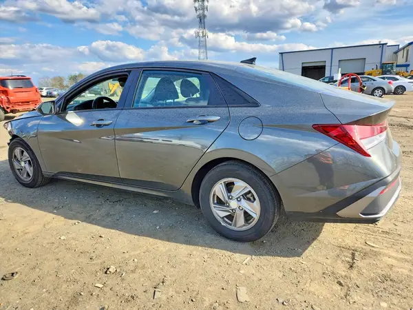 KMHLL4DG5SU941745 2025 HYUNDAI ELANTRA - Image 2