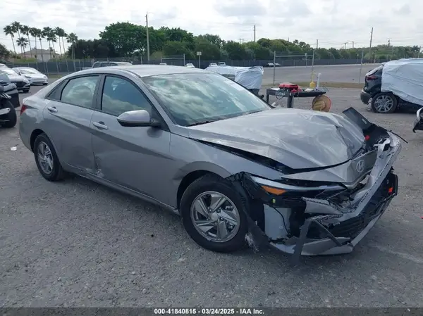 KMHLL4DG5SU942085 2025 HYUNDAI ELANTRA - Image 1