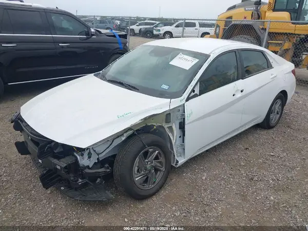 KMHLL4DG5SU955399 2025 HYUNDAI ELANTRA - Image 2