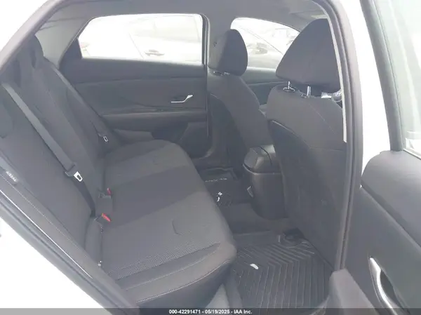 KMHLL4DG5SU955399 2025 HYUNDAI ELANTRA - Image 8