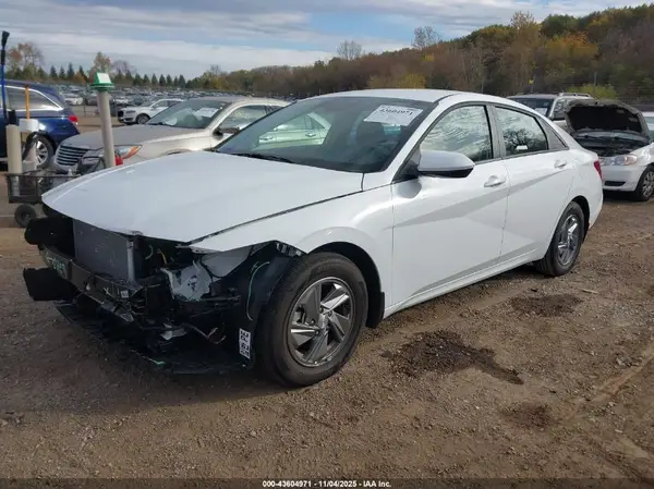 KMHLL4DG5SU978021 2025 HYUNDAI ELANTRA - Image 2