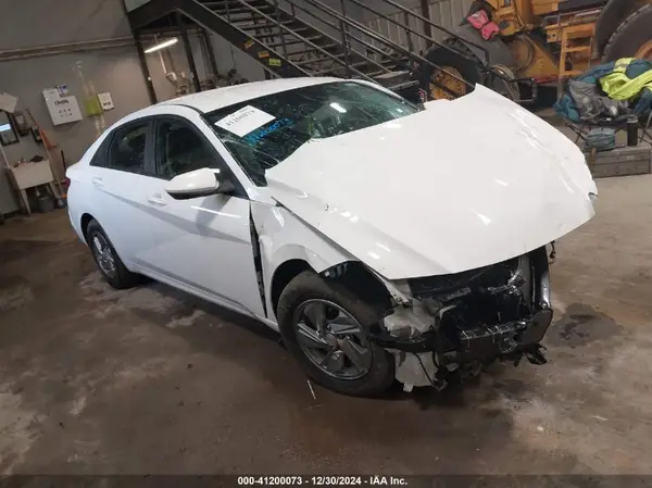 KMHLL4DG6RU745565 2024 HYUNDAI ELANTRA - Image 1