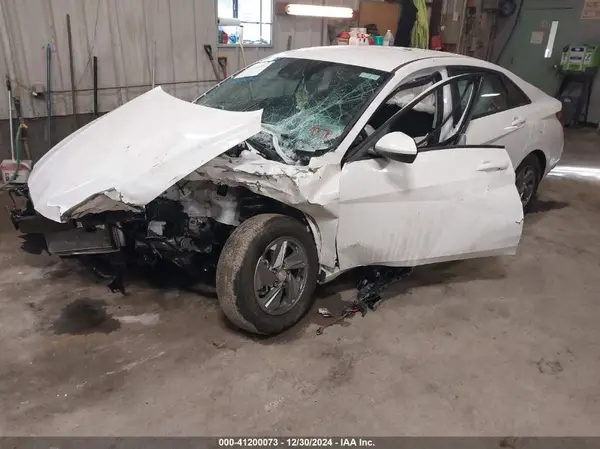 KMHLL4DG6RU745565 2024 HYUNDAI ELANTRA - Image 2