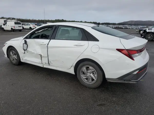 KMHLL4DG6RU840711 2024 HYUNDAI ELANTRA - Image 2