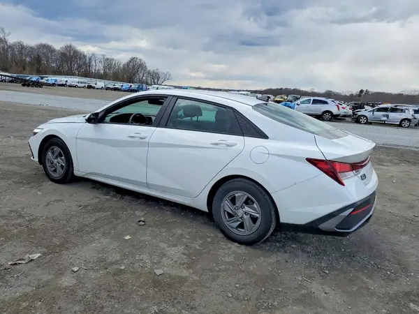 KMHLL4DG6RU843804 2024 HYUNDAI ELANTRA - Image 2