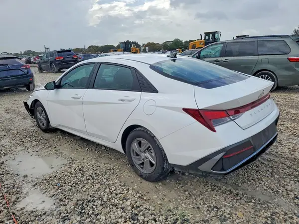 KMHLL4DG6RU851515 2024 HYUNDAI ELANTRA - Image 2