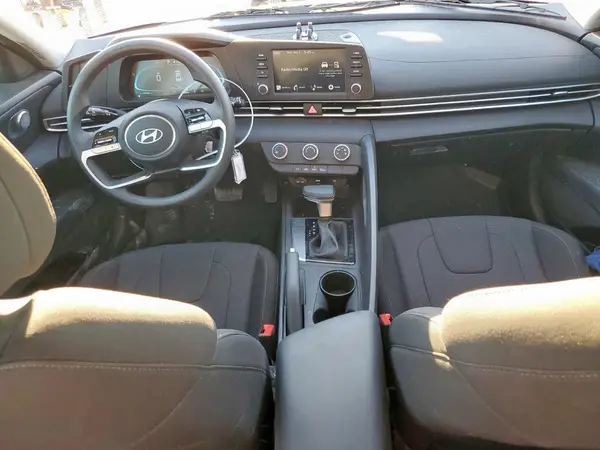 KMHLL4DG6SU026693 2025 HYUNDAI ELANTRA - Image 8