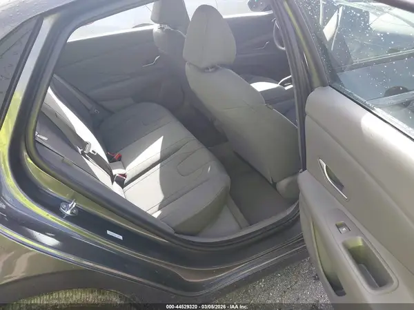 KMHLL4DG6SU043929 2025 HYUNDAI ELANTRA - Image 8