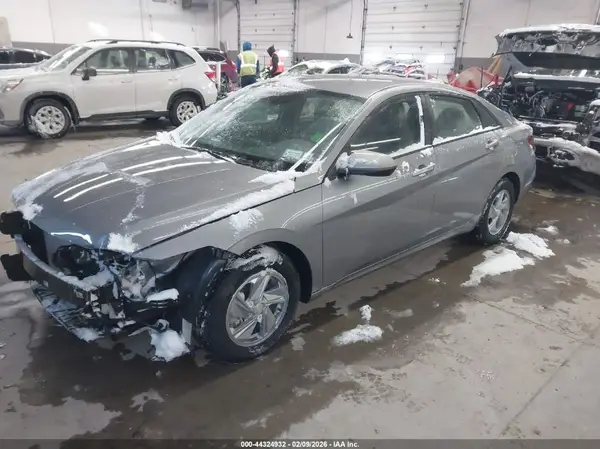 KMHLL4DG6SU076901 2025 HYUNDAI ELANTRA - Image 2