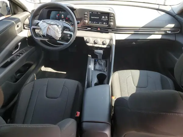 KMHLL4DG6SU945223 2025 HYUNDAI ELANTRA - Image 8