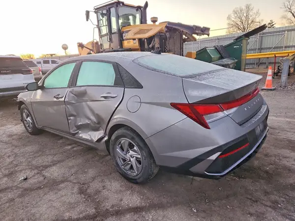 KMHLL4DG7RU761094 2024 HYUNDAI ELANTRA - Image 2