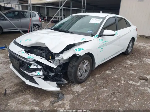 KMHLL4DG7RU821097 2024 HYUNDAI ELANTRA - Image 2