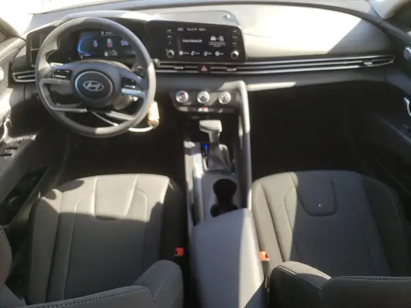 KMHLL4DG7SU887526 2025 HYUNDAI ELANTRA - Image 8
