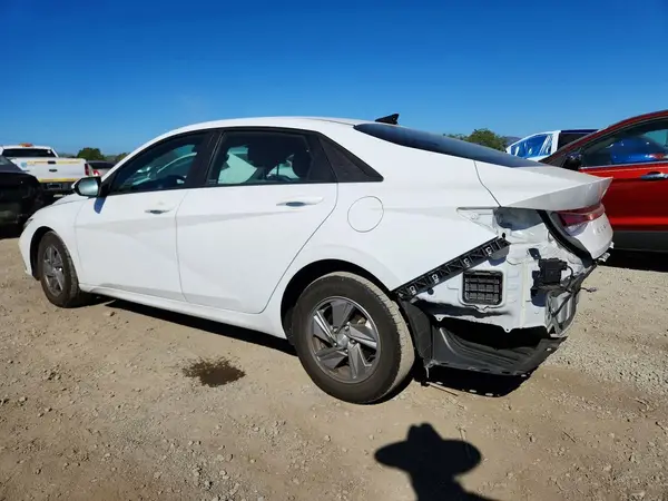 KMHLL4DG8RU682131 2024 HYUNDAI ELANTRA - Image 2