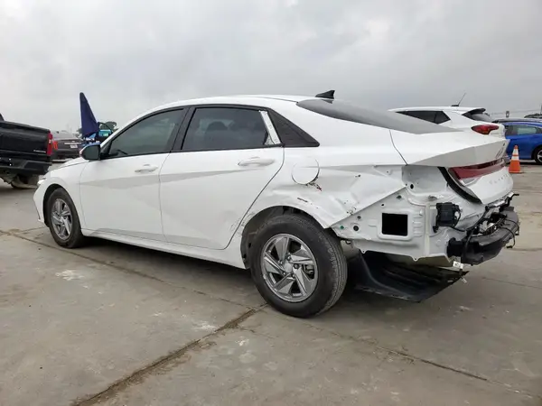KMHLL4DG8RU761833 2024 HYUNDAI ELANTRA - Image 2