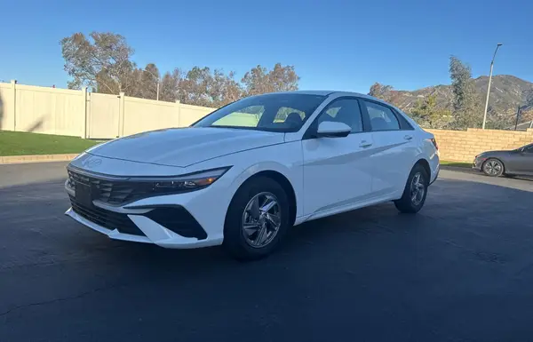 KMHLL4DG8RU817947 2024 HYUNDAI ELANTRA - Image 2