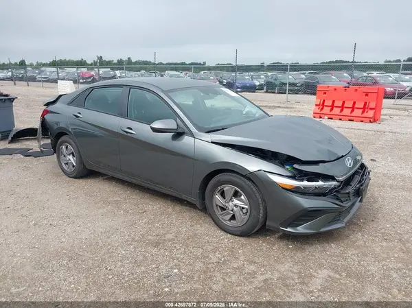 KMHLL4DG8SU015582 2025 HYUNDAI ELANTRA - Image 1