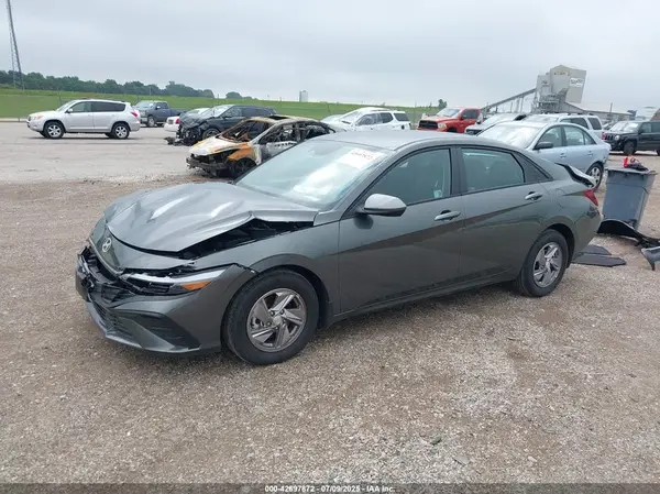 KMHLL4DG8SU015582 2025 HYUNDAI ELANTRA - Image 2