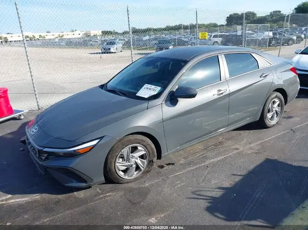 KMHLL4DG8SU032818 2025 HYUNDAI ELANTRA - Image 2