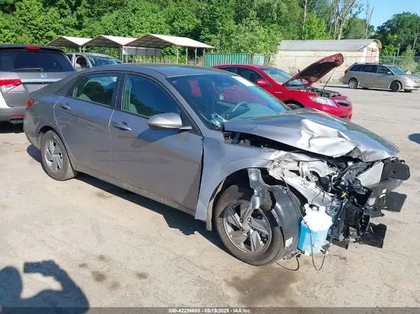 KMHLL4DG8SU862909 2025 HYUNDAI ELANTRA - Image 1