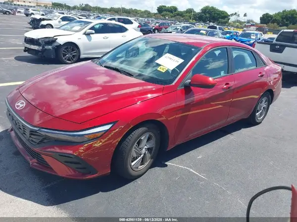 KMHLL4DG8SU942873 2025 HYUNDAI ELANTRA - Image 2