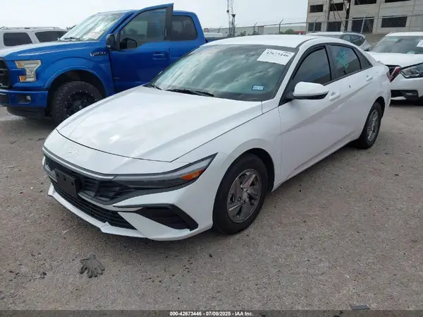 KMHLL4DG8SU955249 2025 HYUNDAI ELANTRA - Image 2